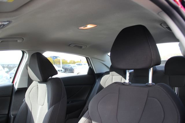 Used 2023 Hyundai Elantra SEL FWD image 20