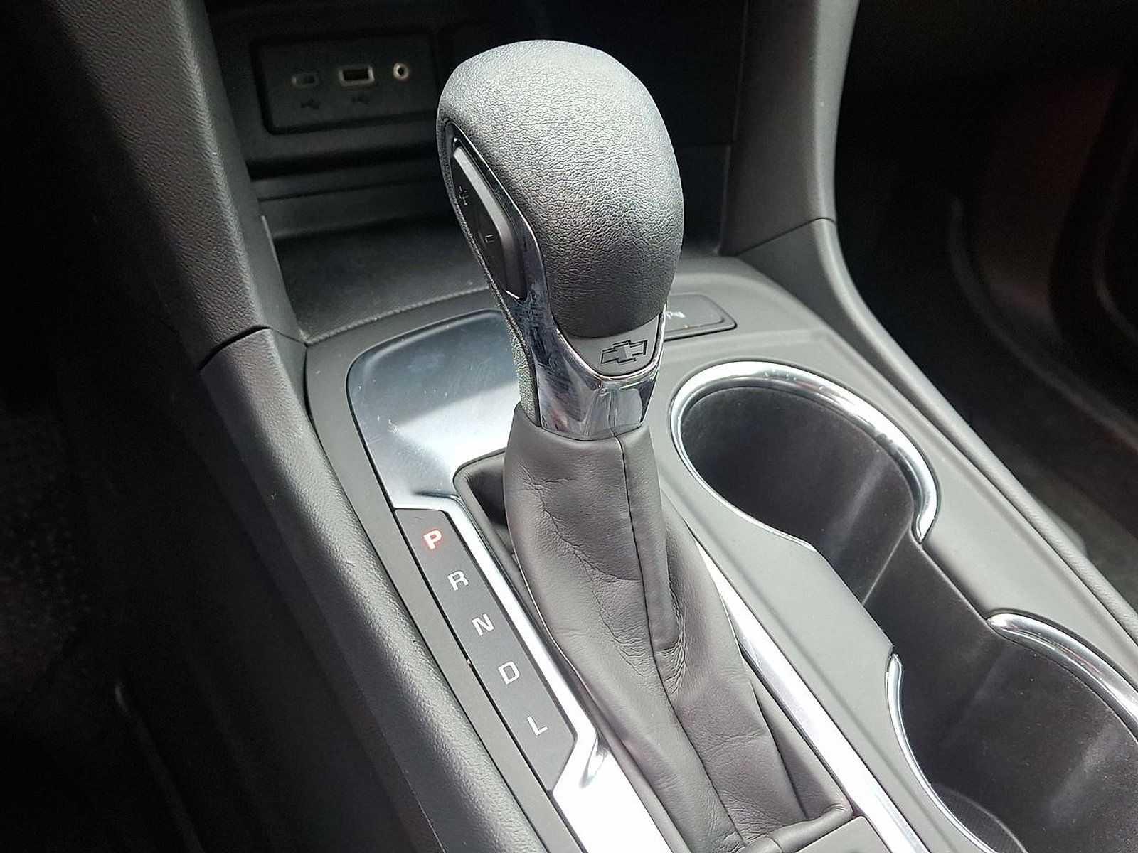 Certified 2024 Chevrolet Equinox LT w/ LPO, Floor Liner Package image 12