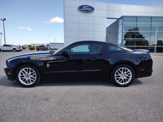 Used 2014 Ford Mustang GT Premium w/ Brembo Brake Package RWD image 2