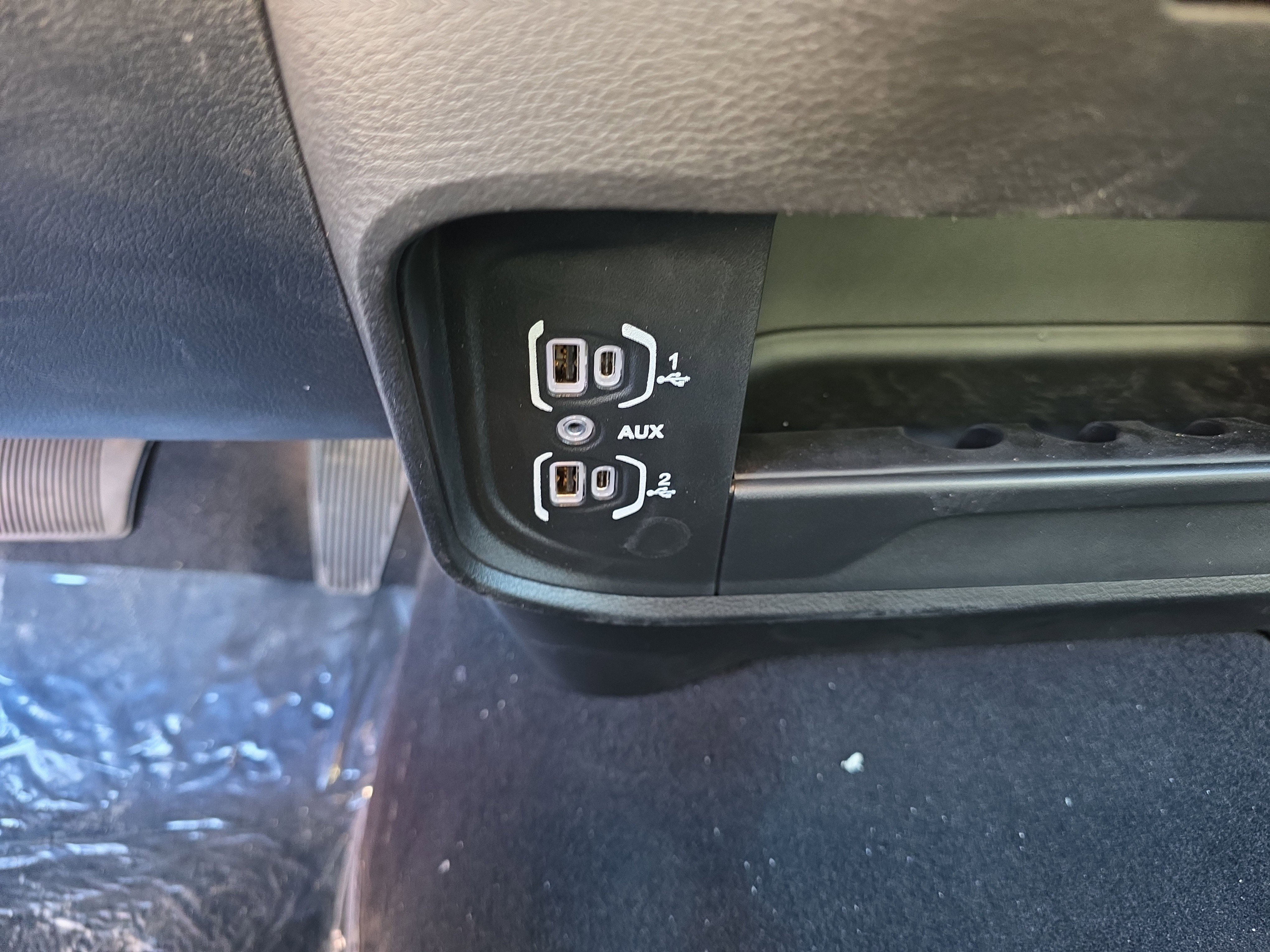 New 2026 RAM 3500 Tradesman image 8