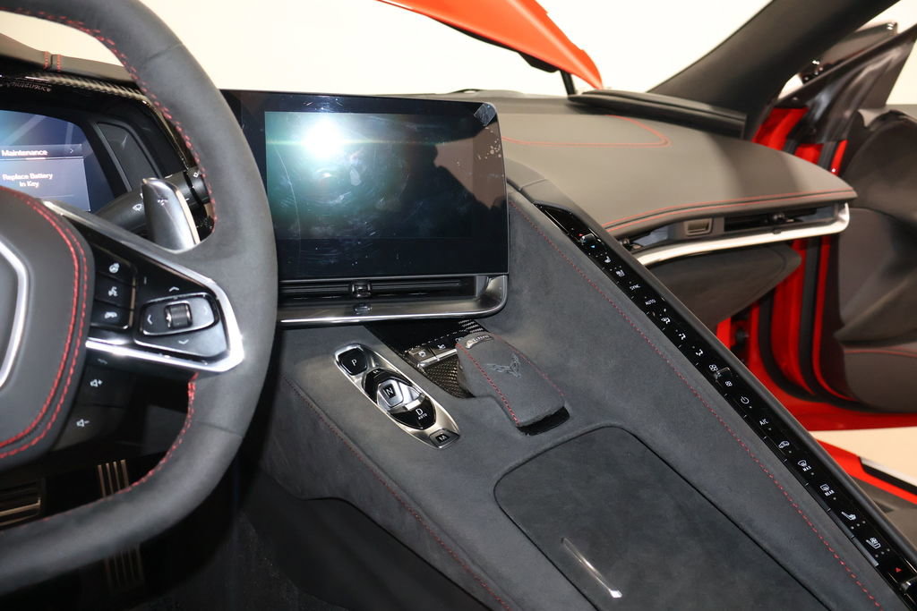 Used 2020 Chevrolet Corvette Stingray Premium Cpe w/ 3LT Preferred Equipment Group image 45