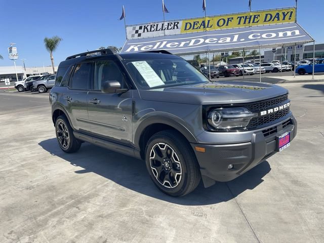 Used 2025 Ford Bronco Sport Outer Banks AWD/4WD image 2