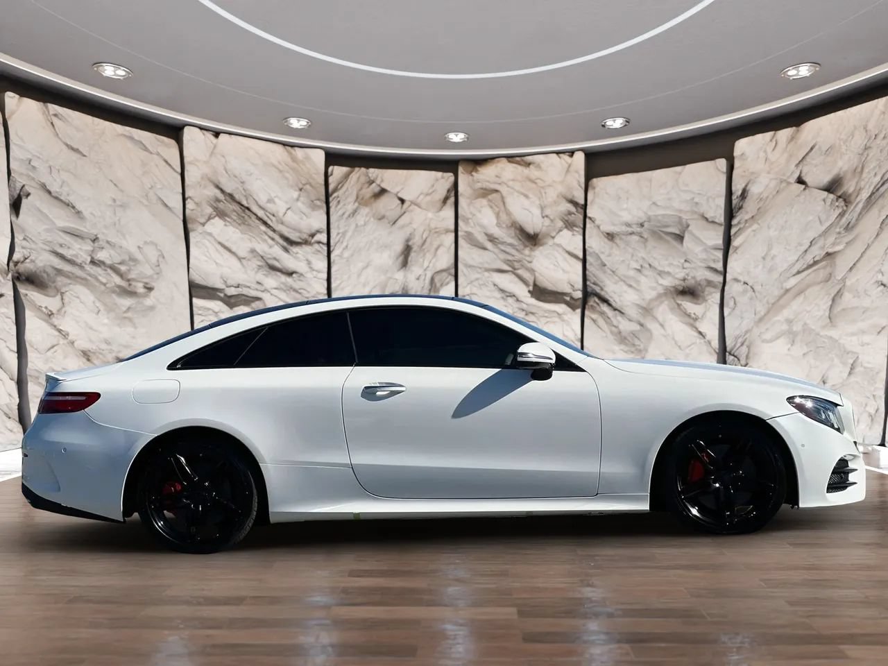 Used 2018 Mercedes-Benz E 400 Coupe w/ Premium 2 Package image 4