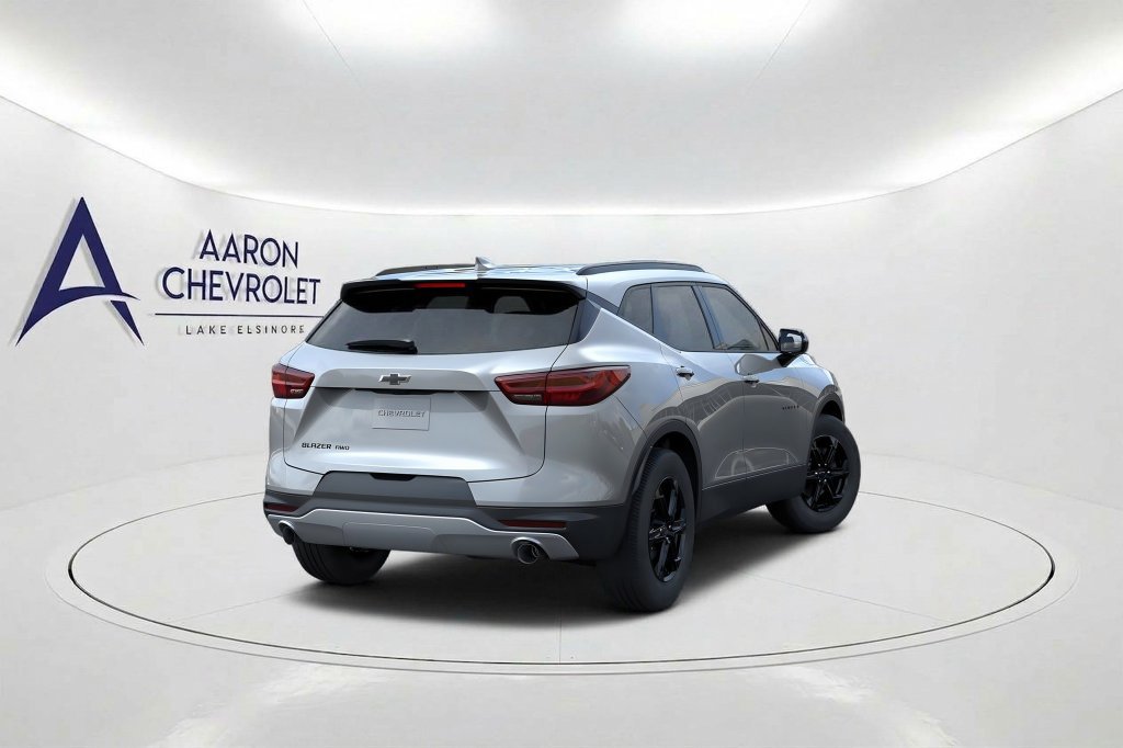 New 2026 Chevrolet Blazer LT w/ Sound & Technology Package AWD/4WD image 4