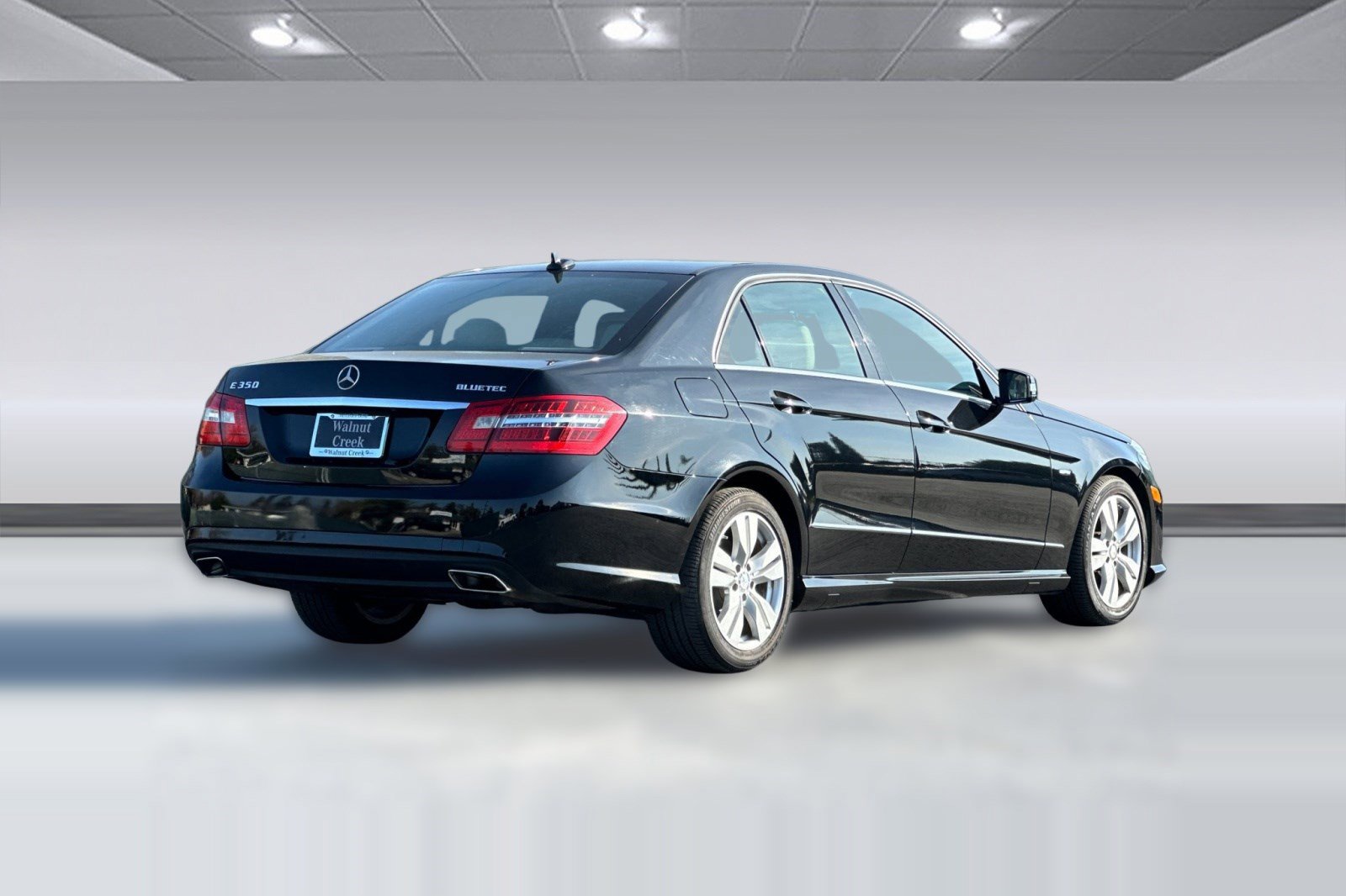 Used 2012 Mercedes-Benz E 350 BlueTEC Sedan image 9