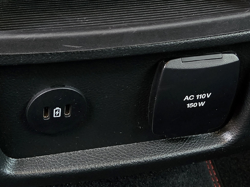 Used 2024 Ford Edge ST-Line AWD/4WD image 10