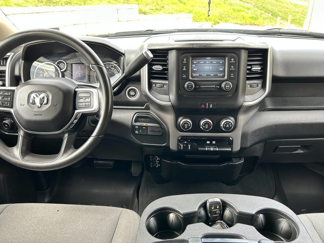 Used 2019 RAM 3500 Big Horn image 22
