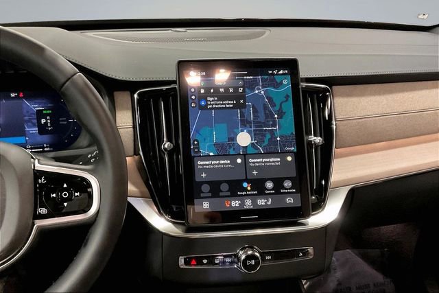 New 2026 Volvo XC90 T8 Plus w/ Protection Package Premier image 7