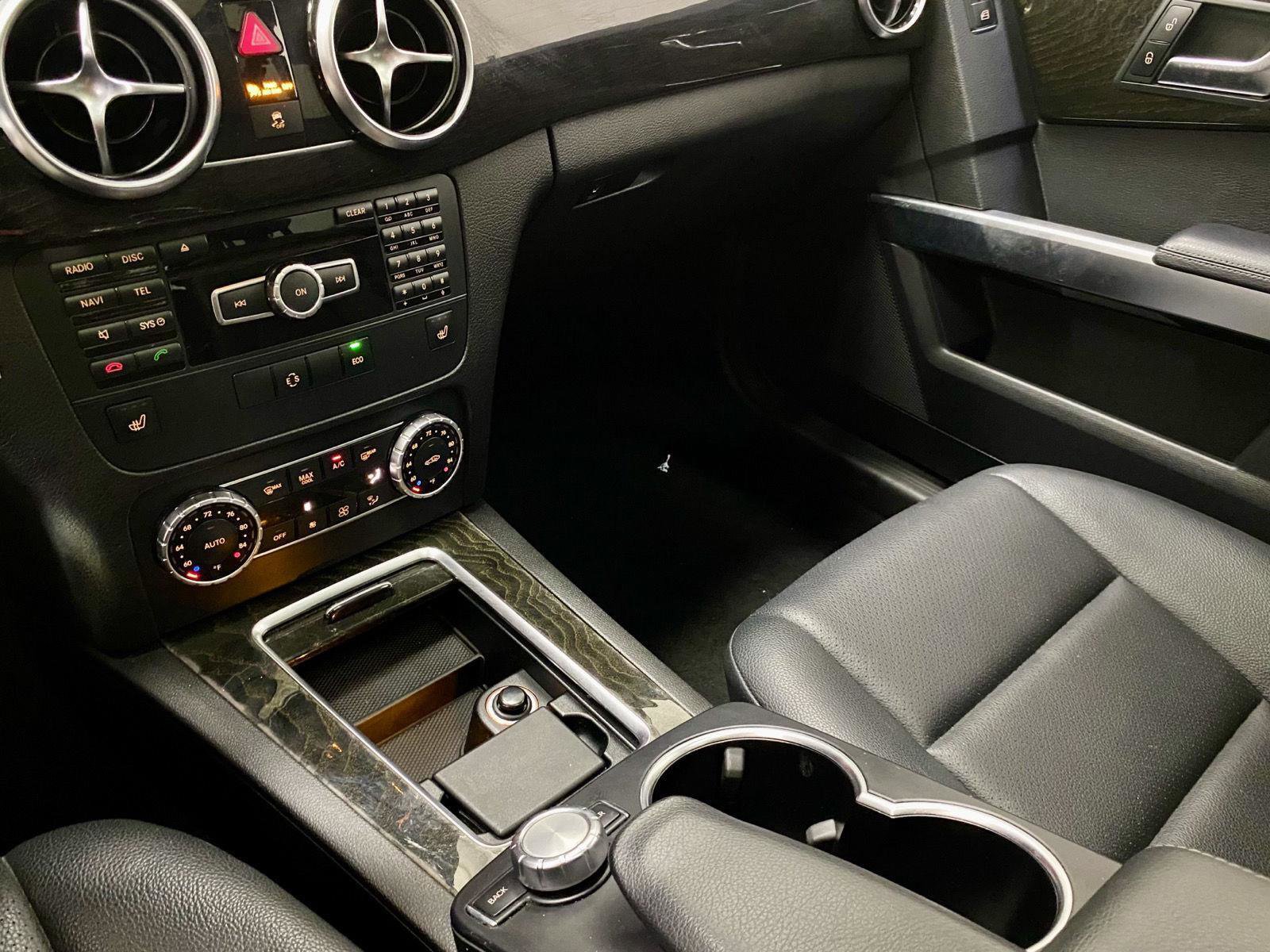 Used 2015 Mercedes-Benz GLK 350 4MATIC w/ Premium 1 Package image 23
