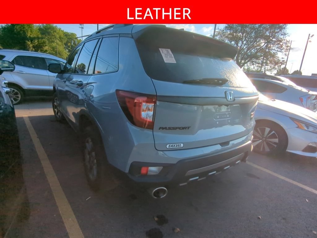 Used 2022 Honda Passport TrailSport image 4