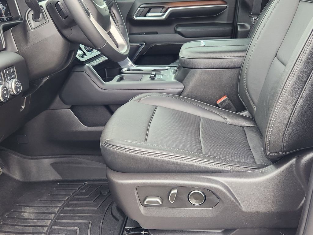 Certified 2024 GMC Sierra 2500 Denali w/ Denali Reserve Package image 14