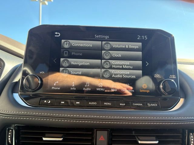 Used 2022 Nissan Rogue Platinum w/ Head-Up Display Package image 15