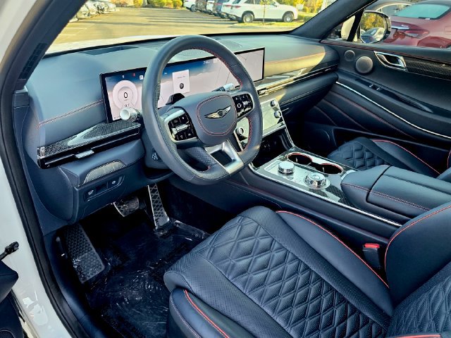 Used 2025 Genesis GV80 3.5T e-SC AWD/4WD image 14