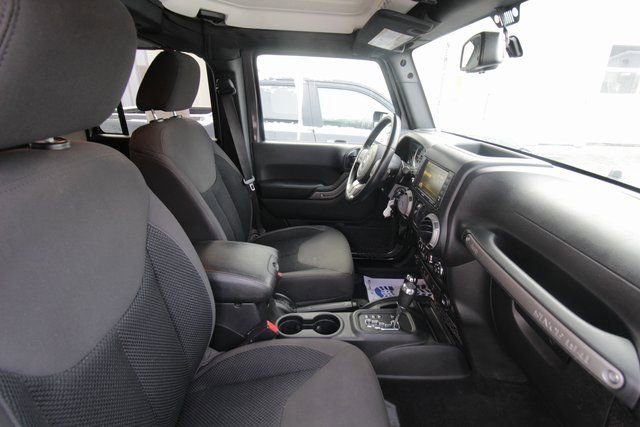 Used 2017 Jeep Wrangler Unlimited Sport image 29