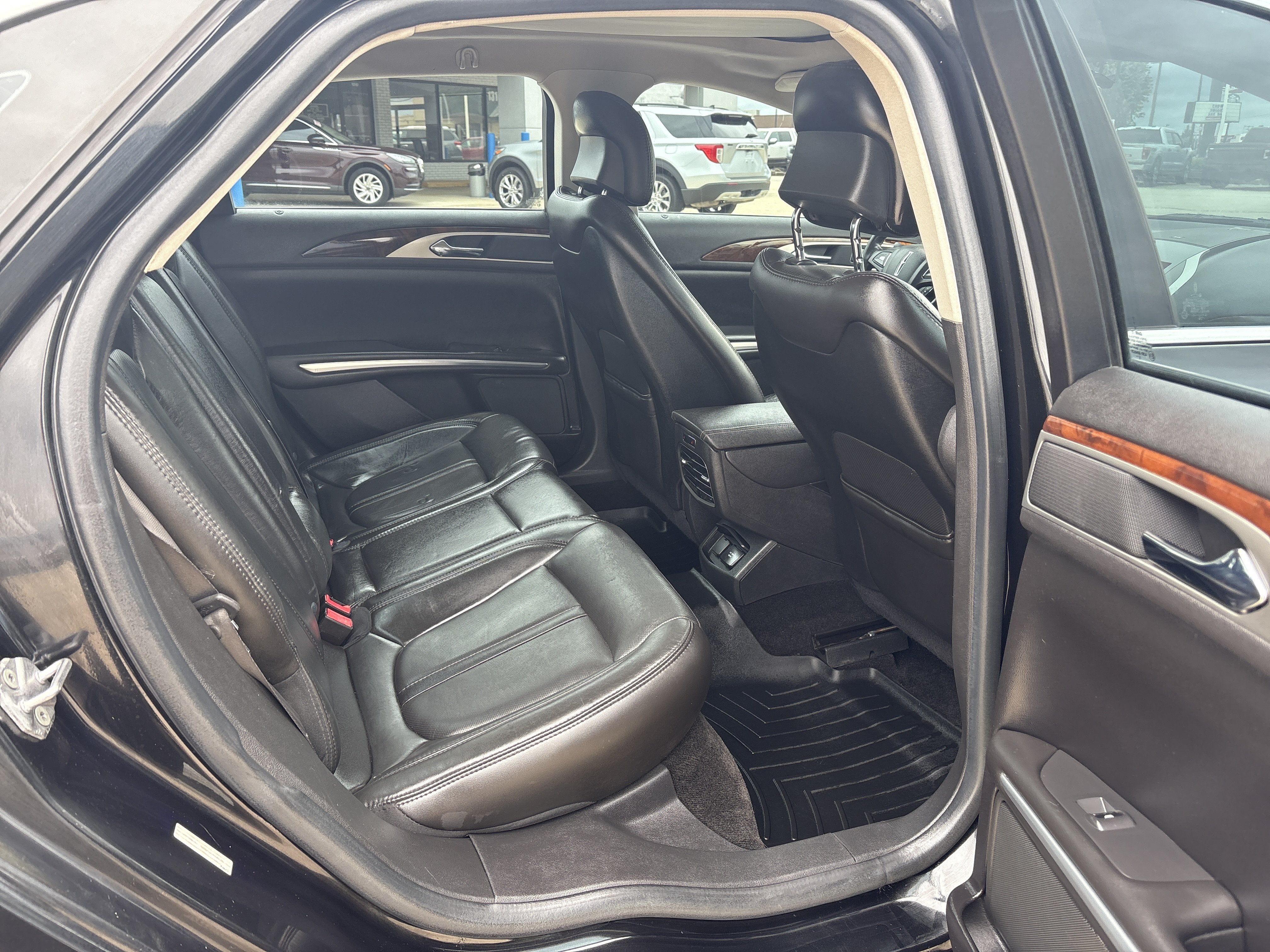 Used 2014 Lincoln MKZ FWD image 6