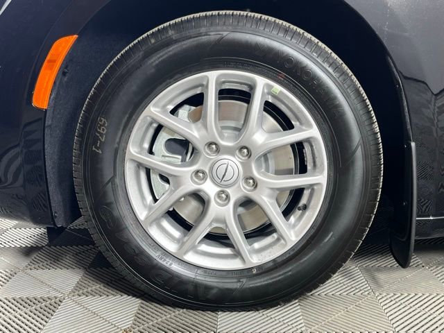 New 2026 Chrysler Voyager LX image 9