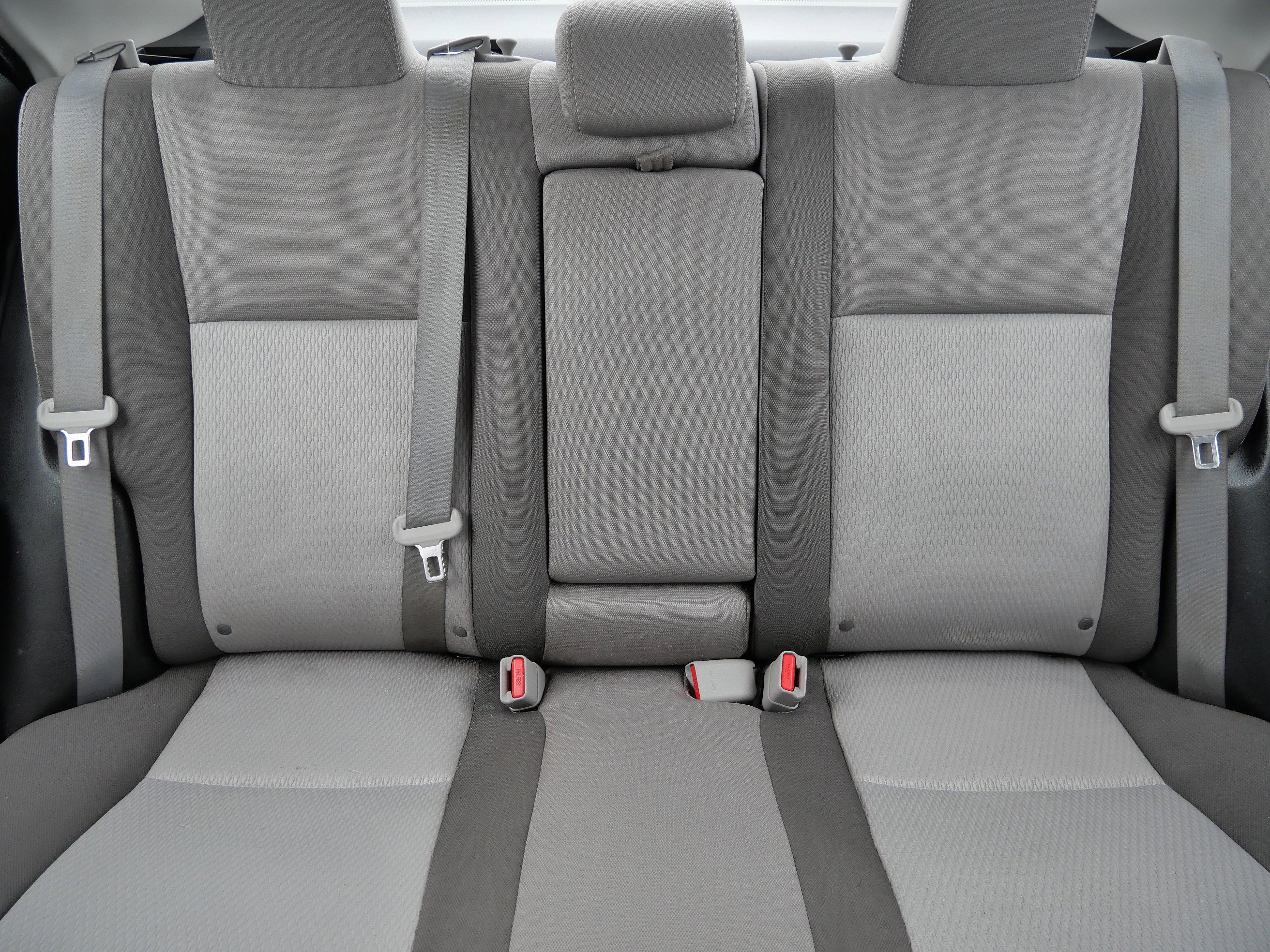 Used 2018 Toyota Corolla LE image 13