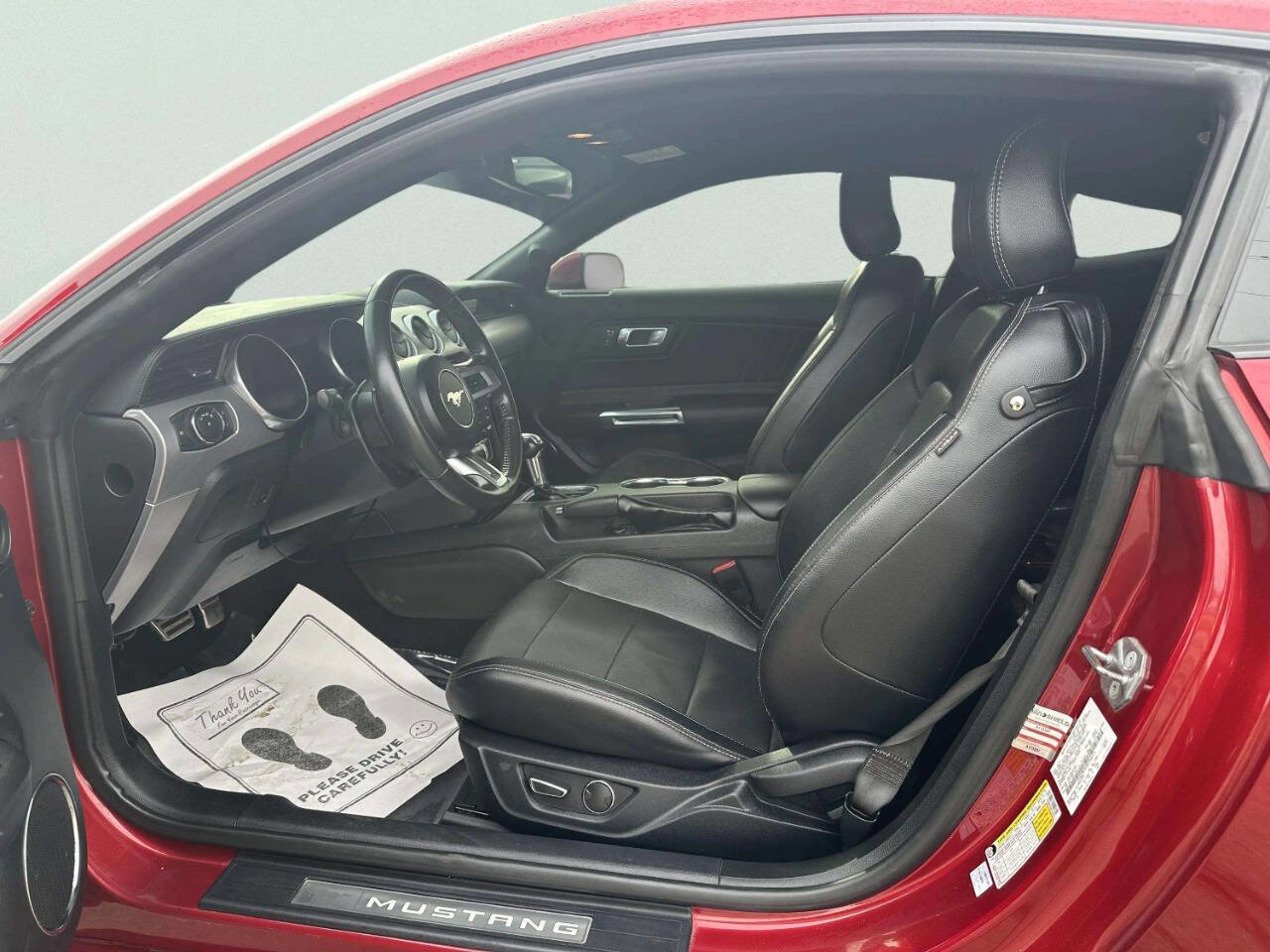 Used 2019 Ford Mustang Premium RWD image 9