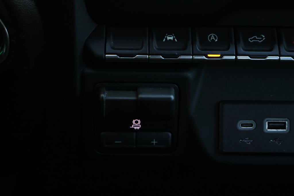 Certified 2024 Chevrolet Silverado 1500 Custom w/ LPO, Dark Essentials Package AWD/4WD image 24