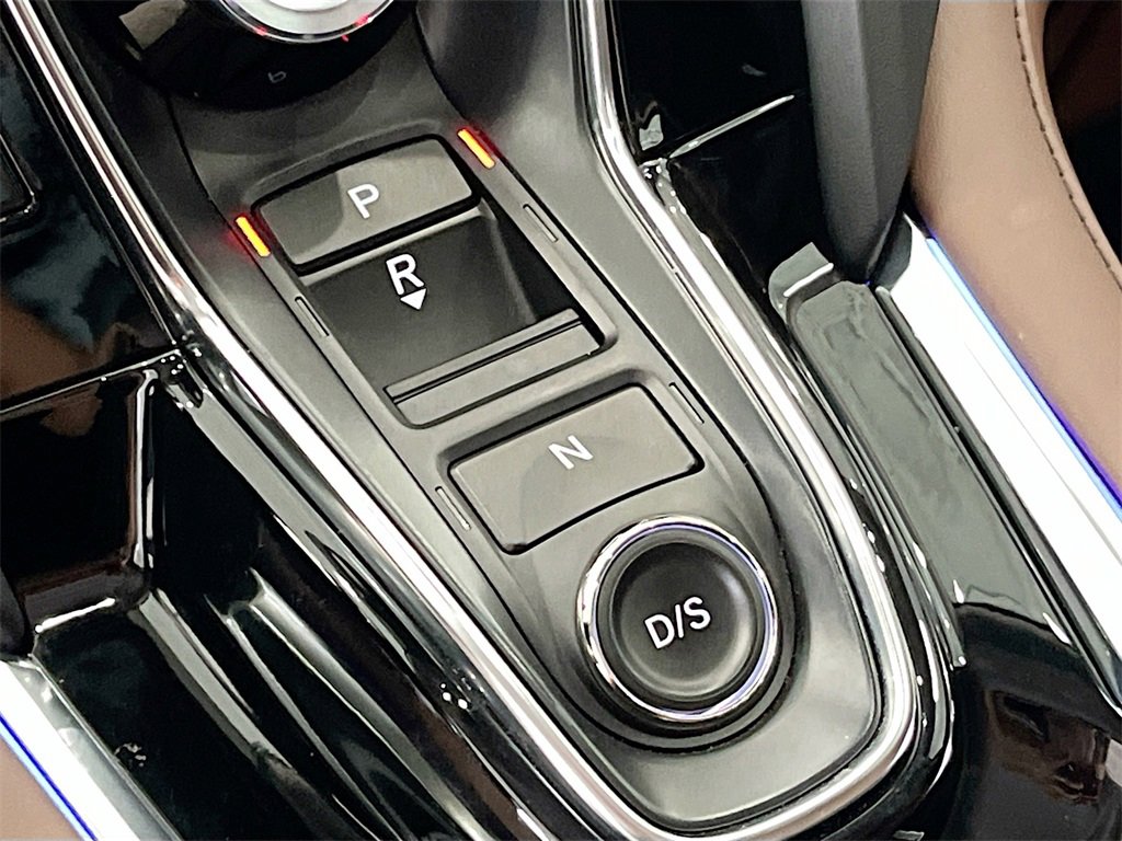 Used 2024 Acura RDX w/ Technology Package image 17