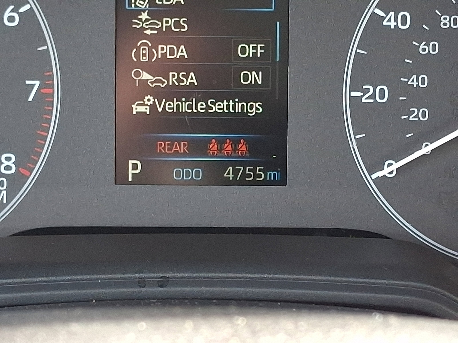 Used 2025 Toyota Corolla Cross L image 19