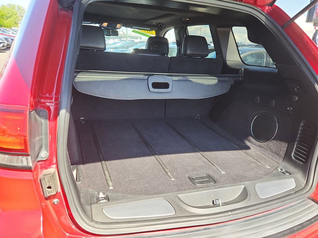 Used 2015 Jeep Grand Cherokee SRT w/ Trailer Tow Group IV AWD/4WD image 12