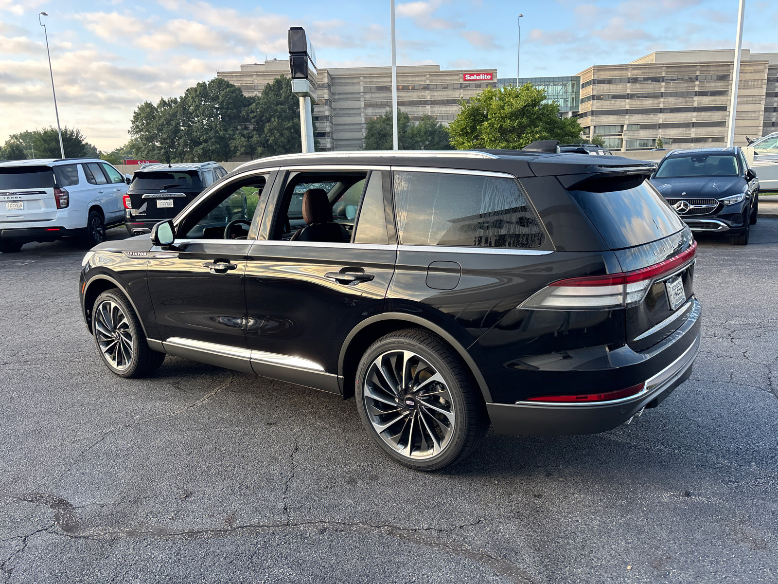 New 2026 Lincoln Aviator Reserve AWD/4WD image 5