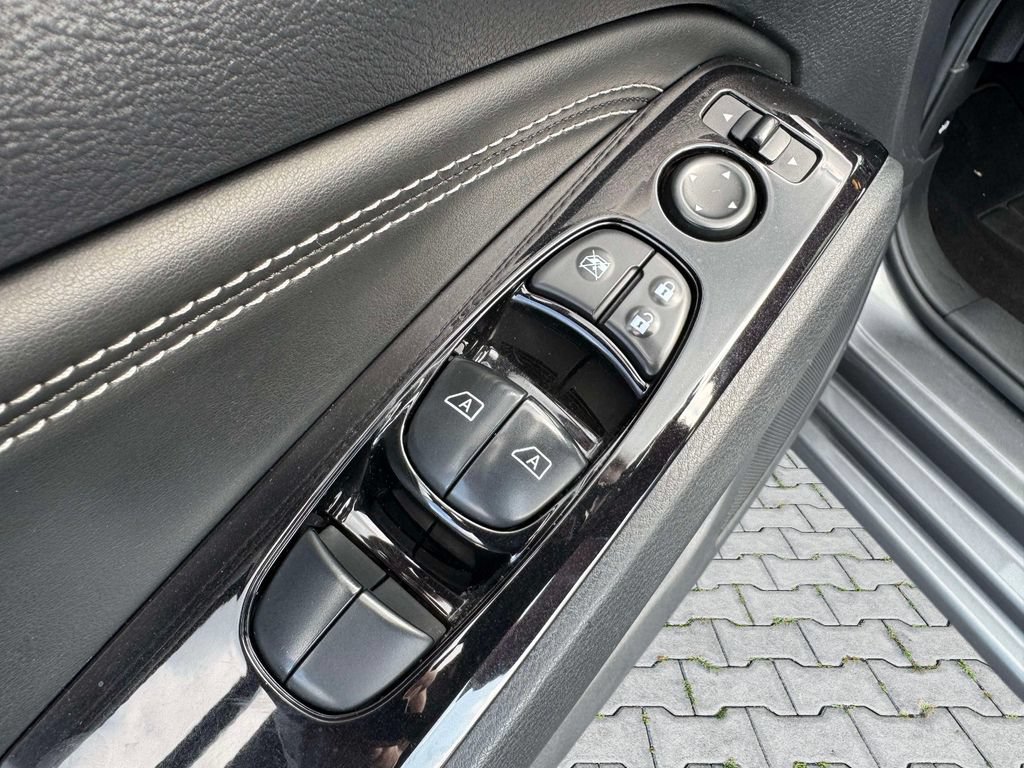 Used 2020 Nissan Altima 2.5 SV FWD image 19