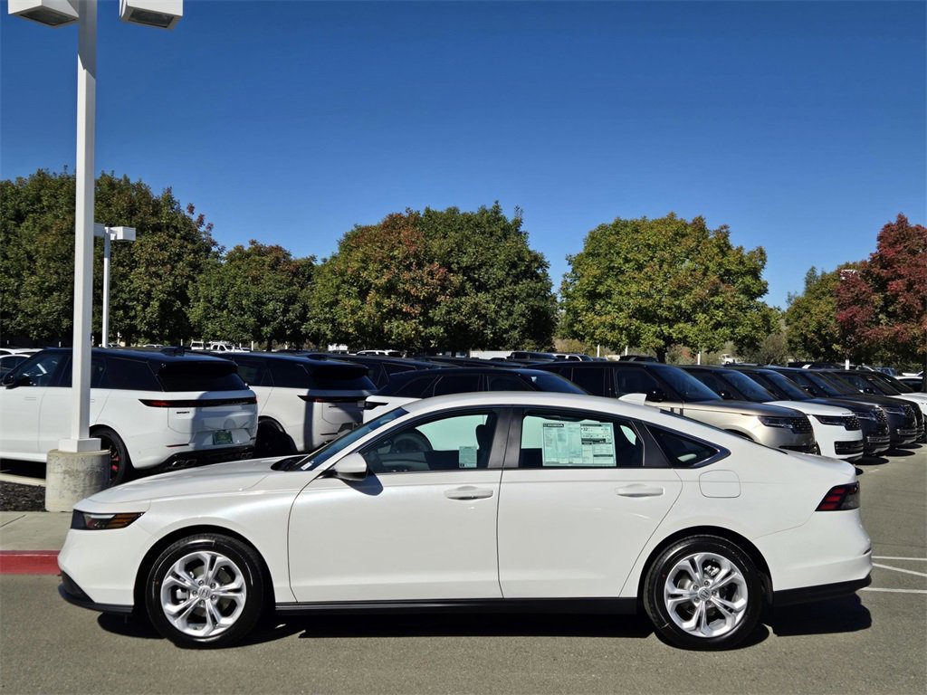 New 2025 Honda Accord LX image 7