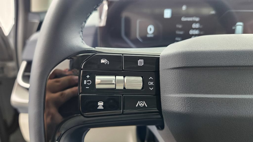 New 2027 Kia Carnival SX w/ Dark Edition Package FWD image 27
