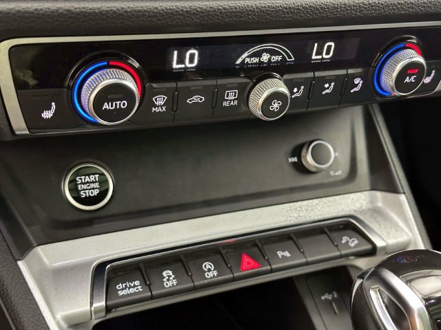 Used 2021 Audi Q3 2.0T Premium w/ Convenience Package AWD/4WD image 24