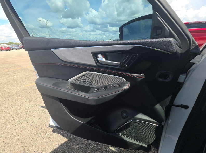 Used 2022 Acura MDX A-Spec AWD/4WD image 10