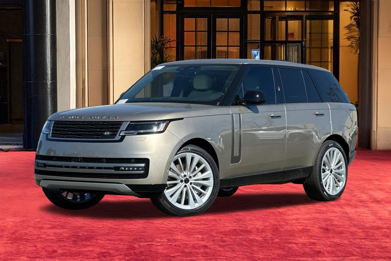 New 2026 Land Rover Range Rover SE image 2