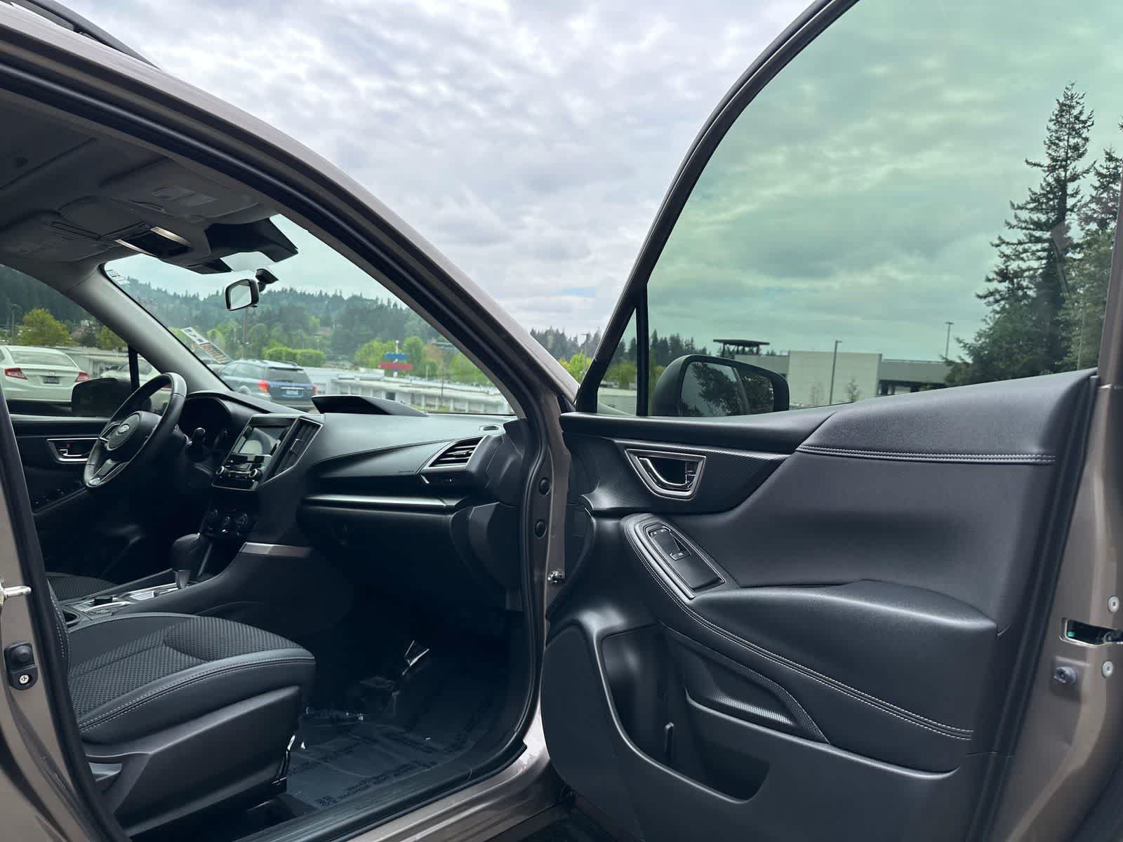 Certified 2022 Subaru Forester Premium AWD/4WD image 15