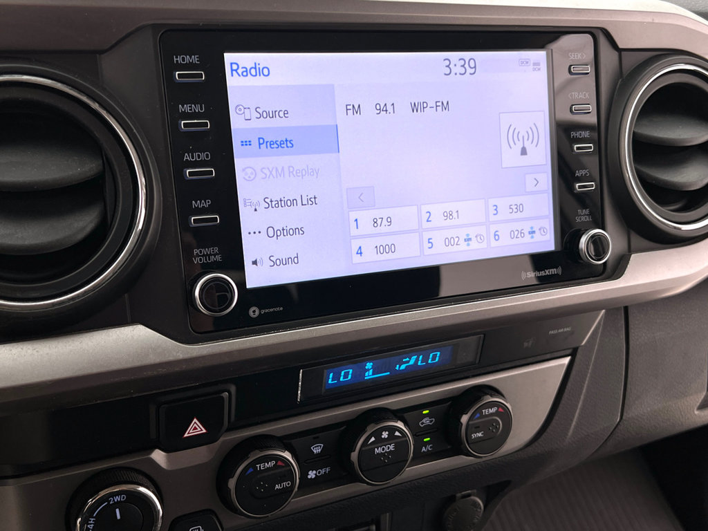 Used 2022 Toyota Tacoma SR5 AWD/4WD image 19
