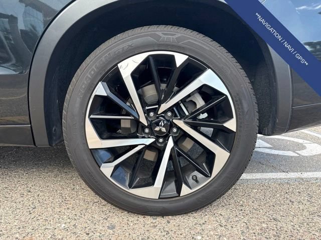 Used 2024 Mitsubishi Outlander SEL AWD/4WD image 7