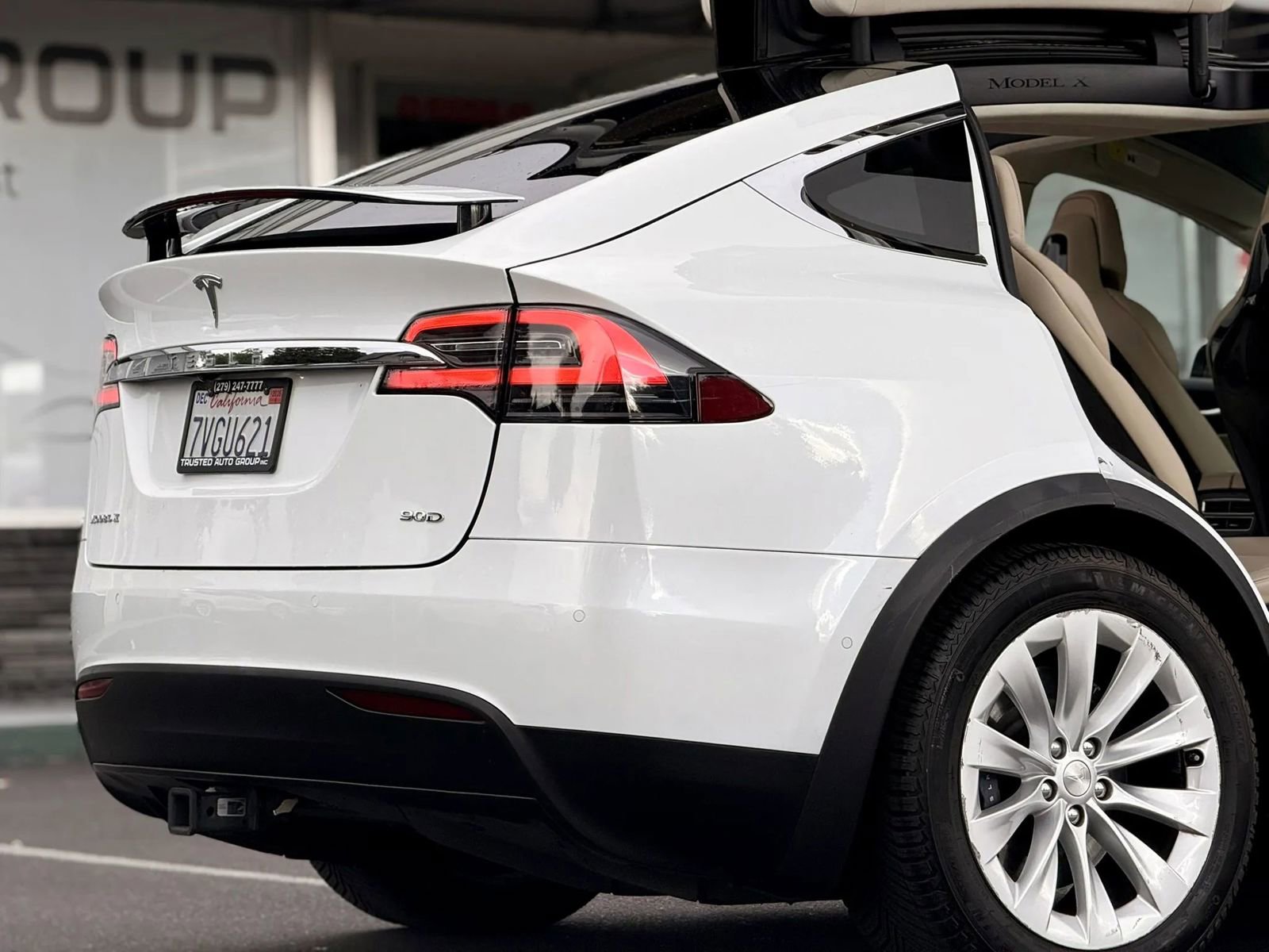 Used 2016 Tesla Model X 90D image 9