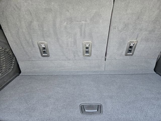 Used 2024 Chevrolet Tahoe Z71 w/ Luxury Package image 39