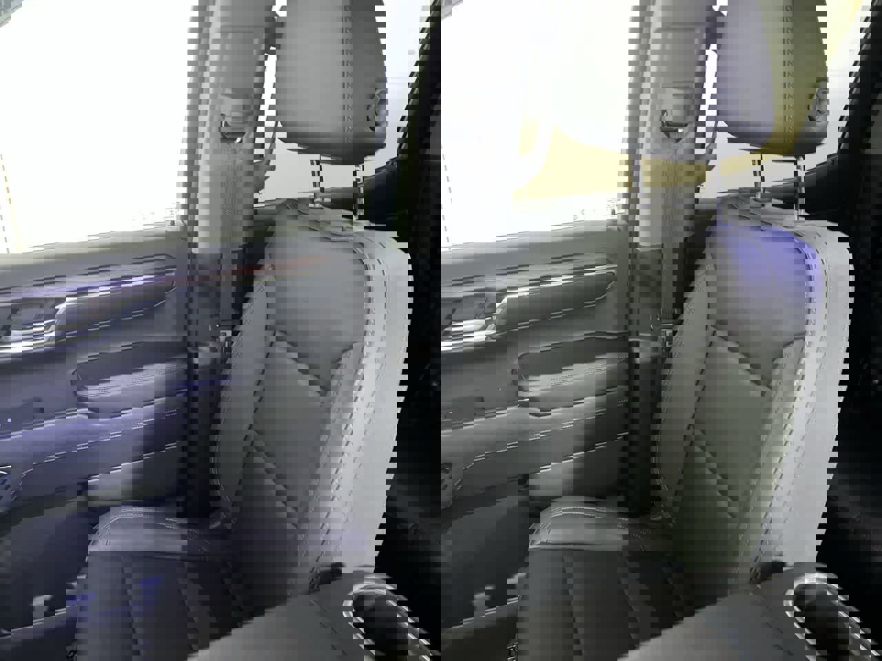 Used 2024 GMC Sierra 1500 SLT w/ SLT Premium Plus Package image 27