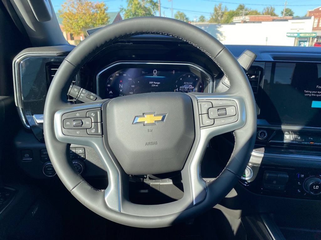 New 2026 Chevrolet Silverado 2500 LTZ w/ LTZ Premium Package AWD/4WD image 11