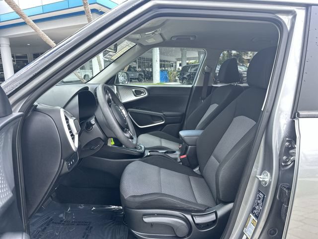 Used 2024 Kia Soul LX w/ Option Group 015 FWD image 30