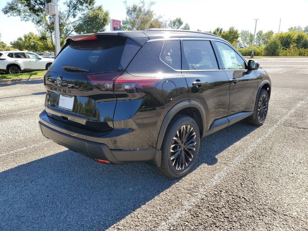 New 2026 Nissan Rogue Dark Armor FWD image 4