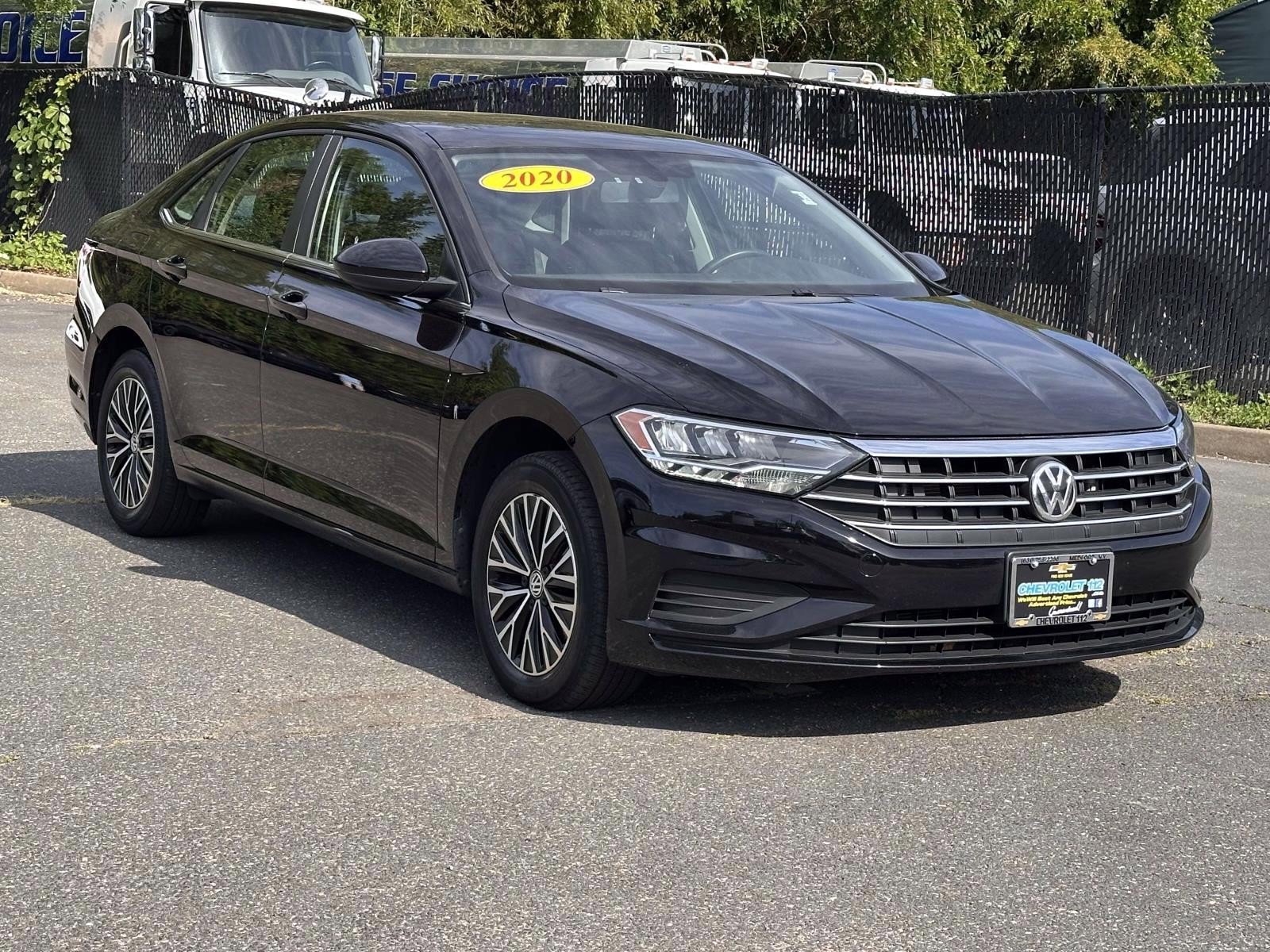 Used 2020 Volkswagen Jetta SE w/ SE Cold Weather Package FWD image 5