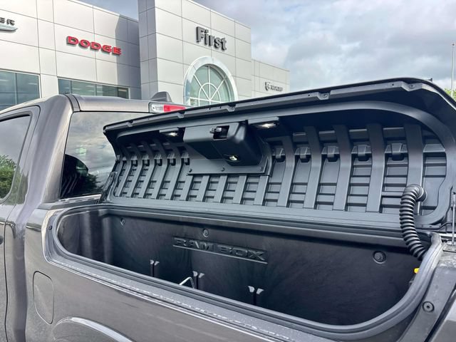 New 2026 RAM 1500 Laramie AWD/4WD image 4