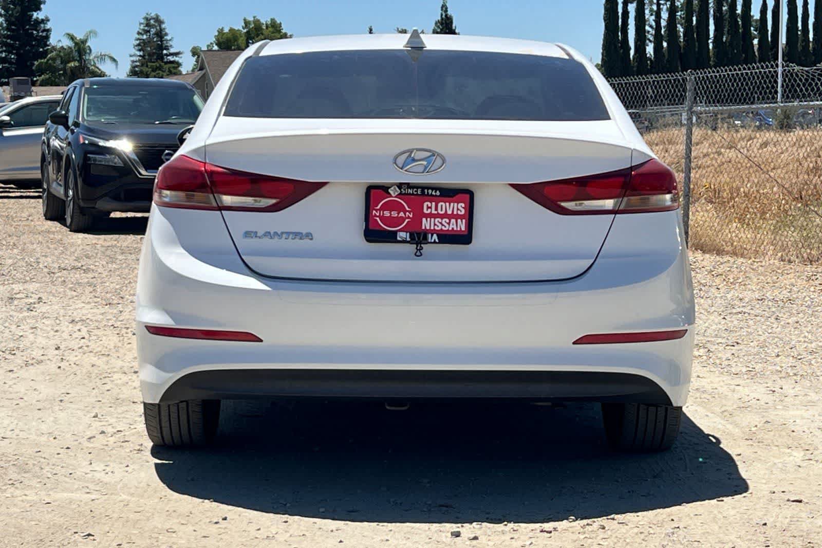 Used 2017 Hyundai Elantra SE FWD image 8