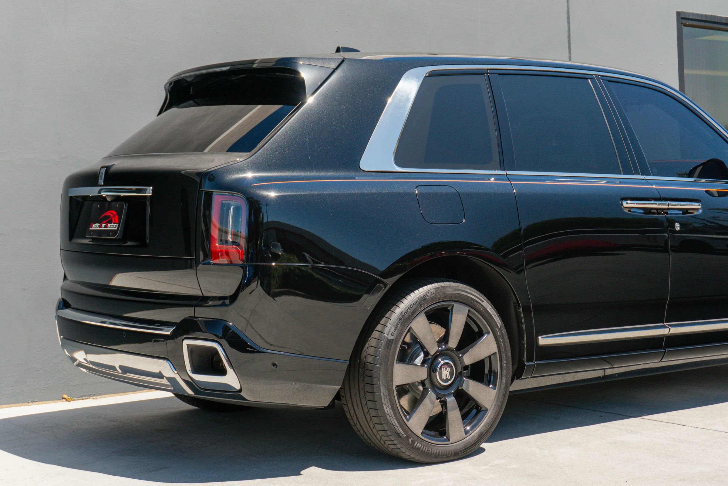 Used 2025 Rolls-Royce Cullinan image 21