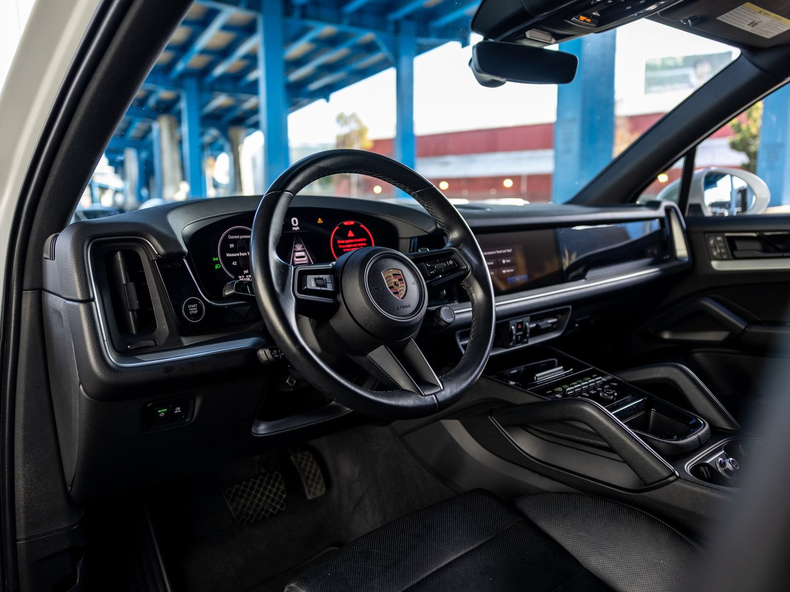 Certified 2024 Porsche Cayenne AWD/4WD image 4