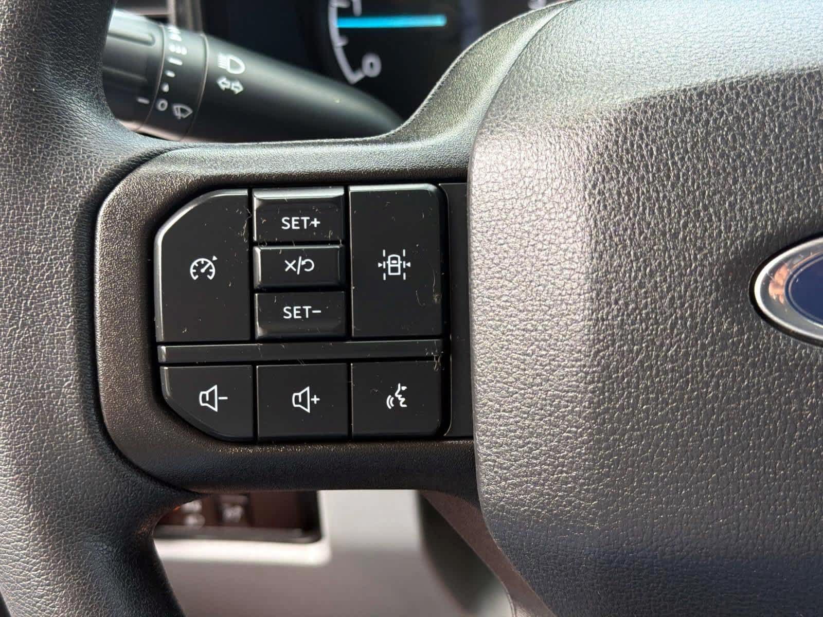Used 2024 Ford F550 4x4 Regular Cab Super Duty image 15