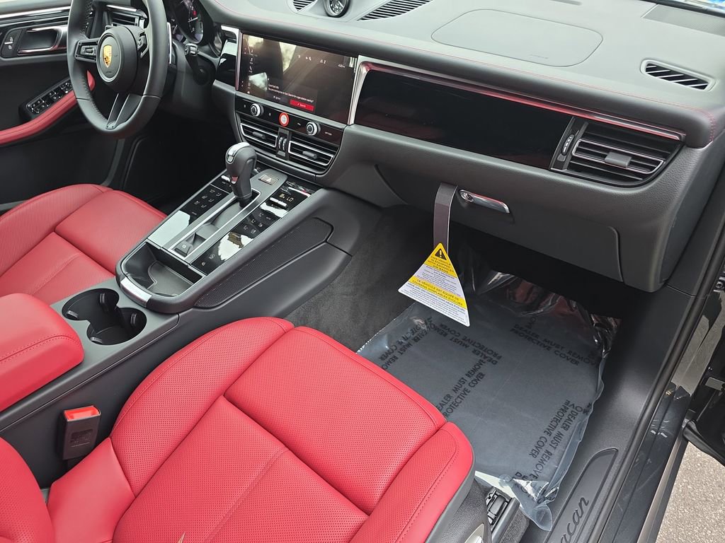 New 2026 Porsche Macan image 19