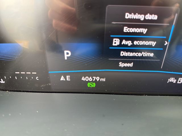 Used 2023 Volkswagen Tiguan SE R-Line AWD/4WD image 17